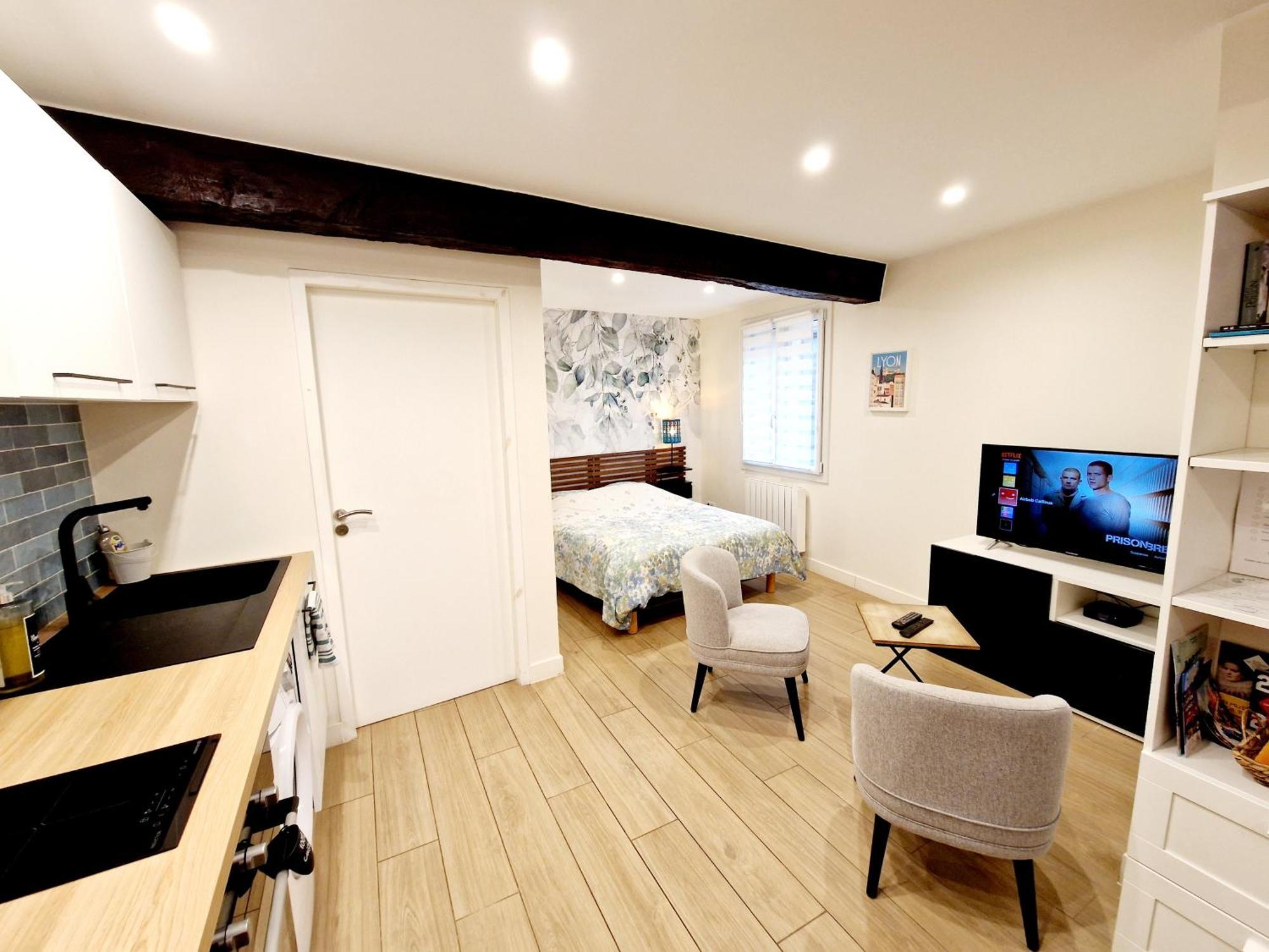 Studio Entierement Equipe Cailloux-sur-Fontaines Εξωτερικό φωτογραφία
